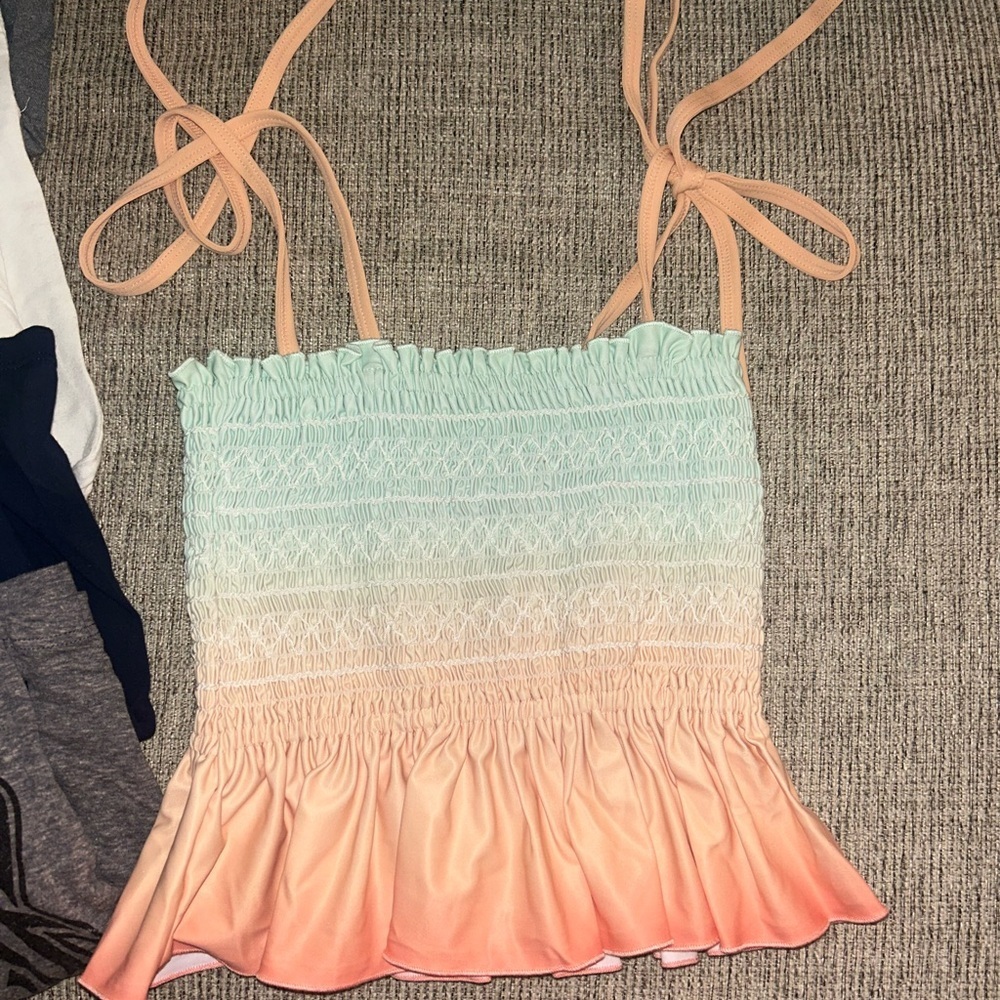 Lot of short sleeve and tank tops for girls size 8 - Picture 2 of 16